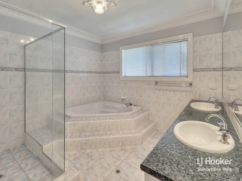 66 Fanfare Street, Eight Mile Plains QLD 4113