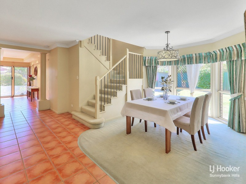 5 Glenna Place, Parkinson QLD 4115