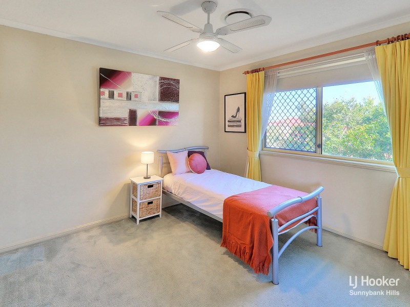 5 Glenna Place, Parkinson QLD 4115