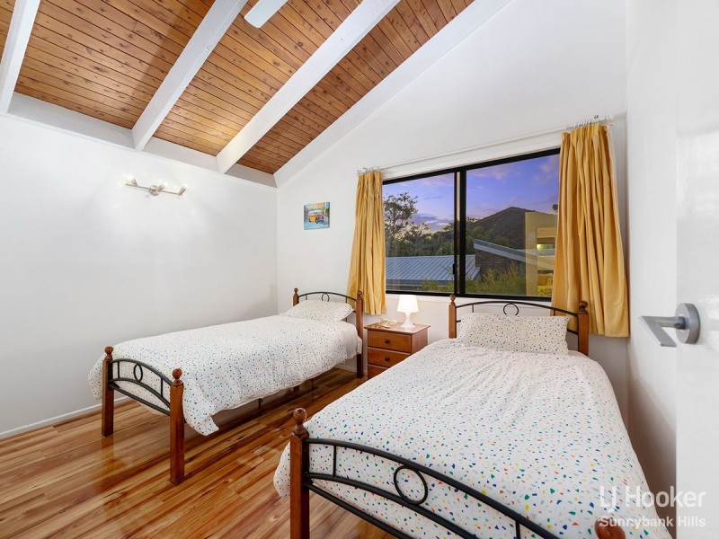 21 Winthrop Street, Wishart QLD 4122