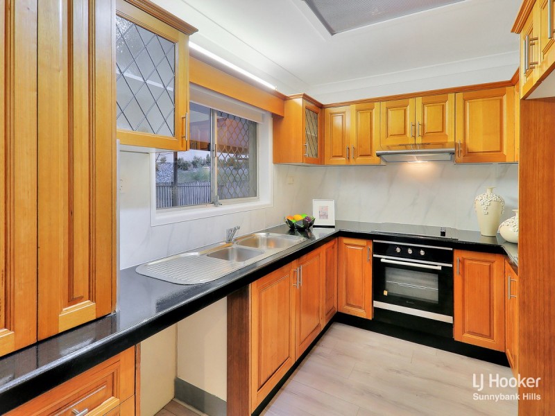 32 Narrawong Street, Rochedale South QLD 4123