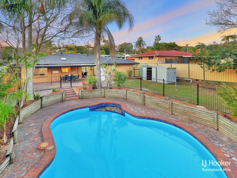 32 Narrawong Street, Rochedale South QLD 4123