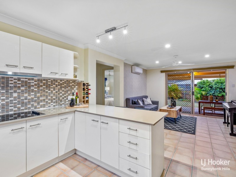 9 Agostino Close, Doolandella QLD 4077