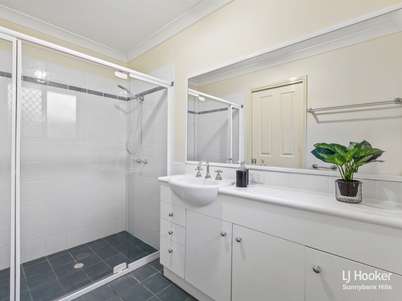 9 Agostino Close, Doolandella QLD 4077