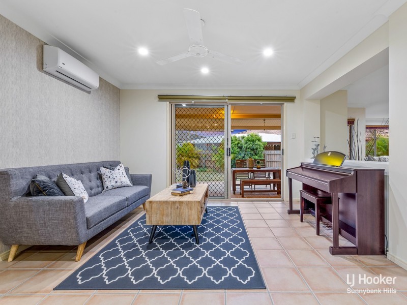 9 Agostino Close, Doolandella QLD 4077