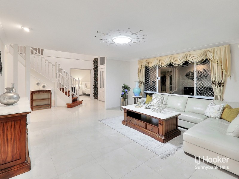 27 Michigan Crescent, Parkinson QLD 4115