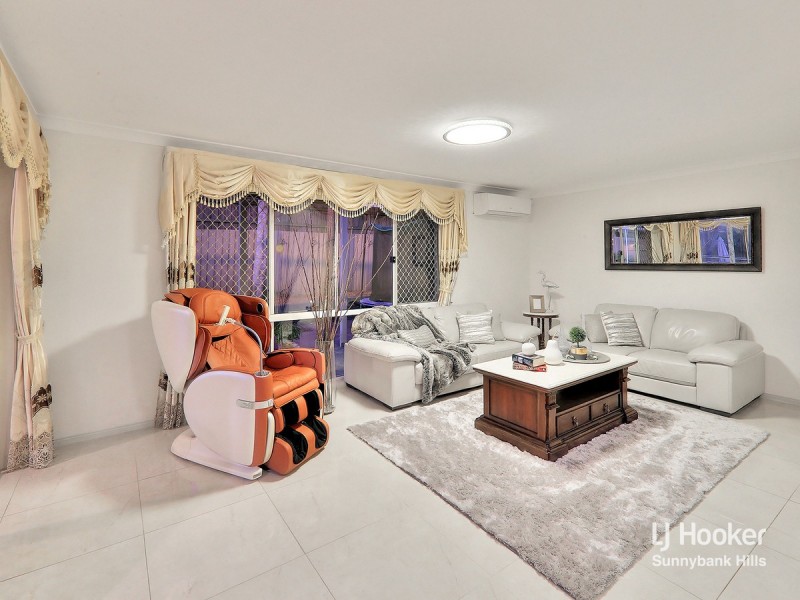 27 Michigan Crescent, Parkinson QLD 4115