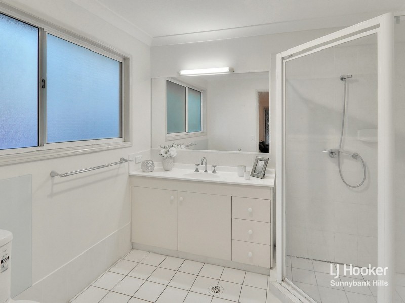 27 Michigan Crescent, Parkinson QLD 4115