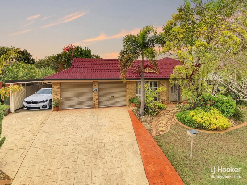 38 Swan Lake Crescent, Calamvale QLD 4116