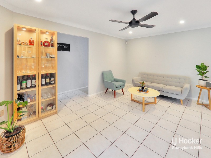 38 Swan Lake Crescent, Calamvale QLD 4116