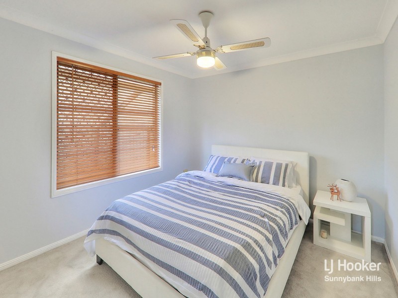 38 Swan Lake Crescent, Calamvale QLD 4116