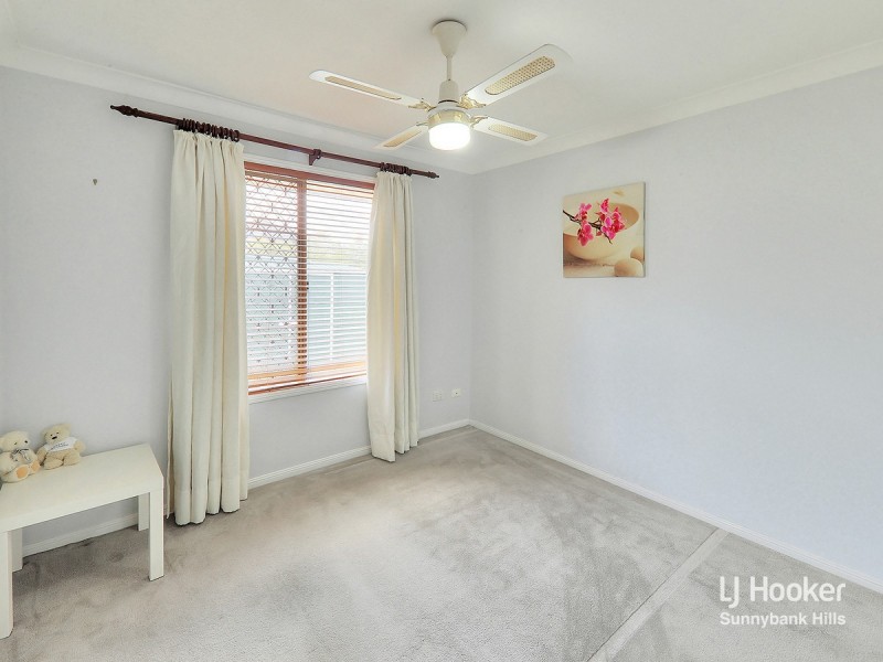 38 Swan Lake Crescent, Calamvale QLD 4116