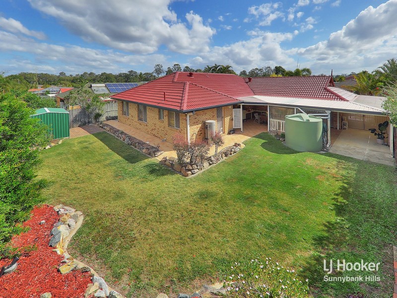 38 Swan Lake Crescent, Calamvale QLD 4116