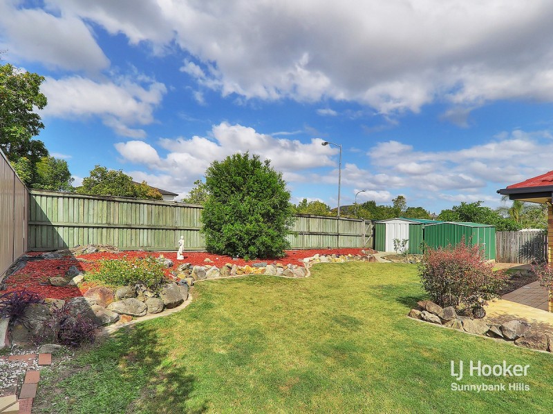 38 Swan Lake Crescent, Calamvale QLD 4116