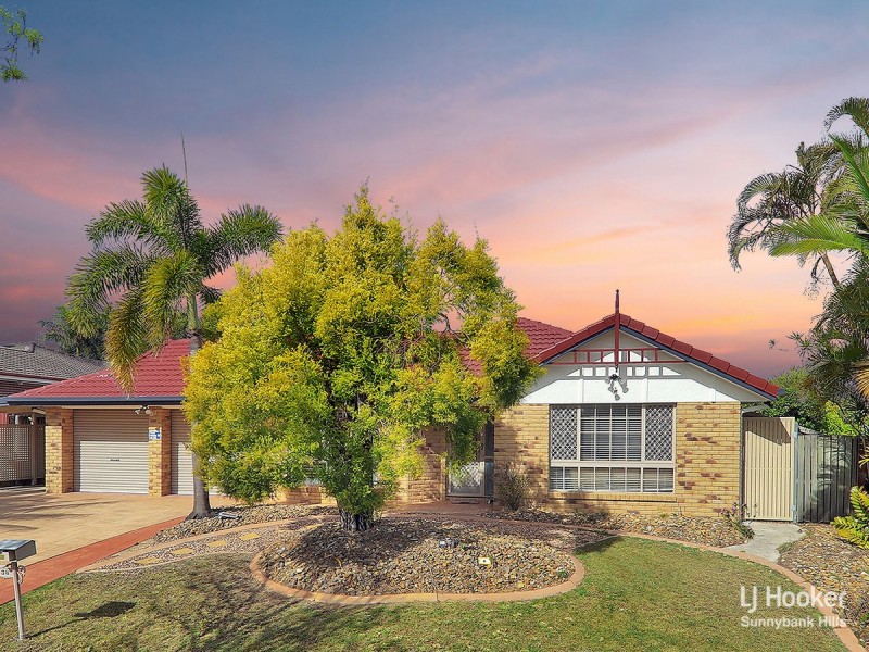 38 Swan Lake Crescent, Calamvale QLD 4116