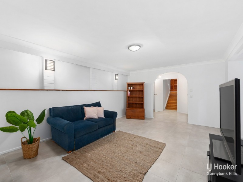 23 Bridle Street, Mansfield QLD 4122