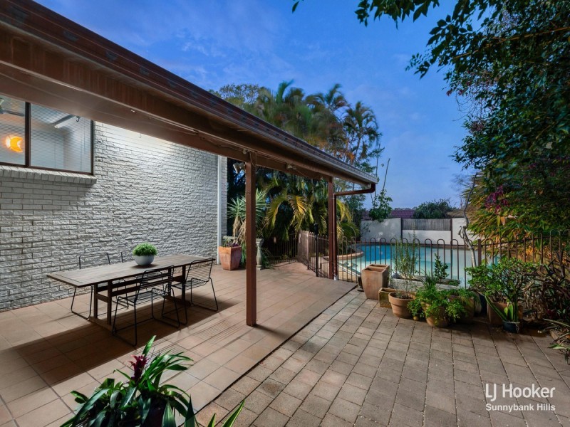 23 Bridle Street, Mansfield QLD 4122