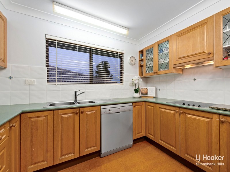 23 Bridle Street, Mansfield QLD 4122