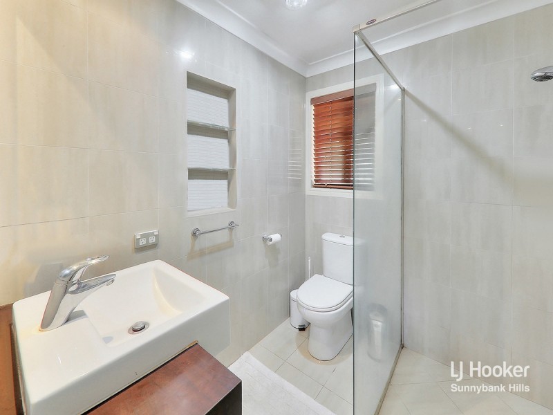 23 Maroo Street, Eight Mile Plains QLD 4113