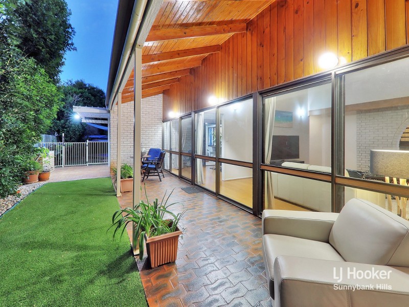 4 Halkin Street, Eight Mile Plains QLD 4113