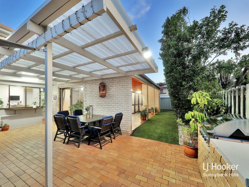 4 Halkin Street, Eight Mile Plains QLD 4113