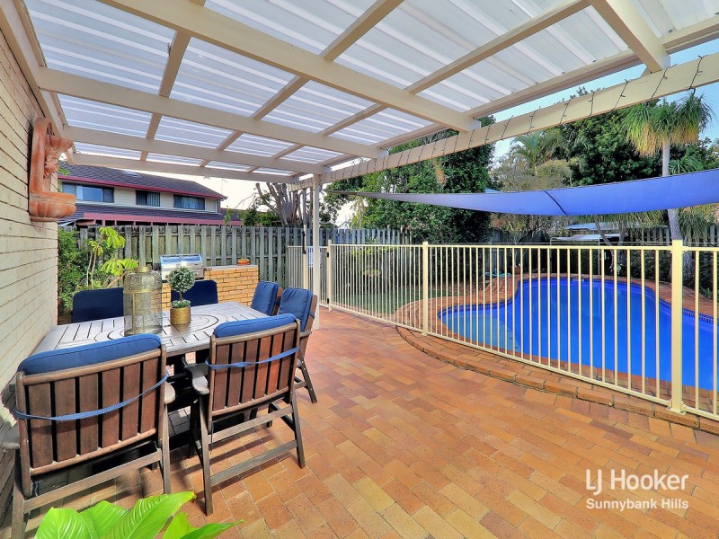 4 Halkin Street, Eight Mile Plains QLD 4113