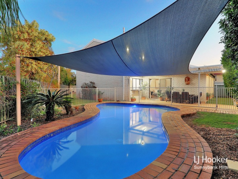 4 Halkin Street, Eight Mile Plains QLD 4113