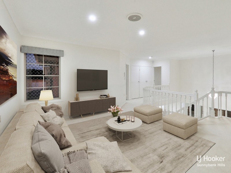 19 Lindfield Circuit, Robertson QLD 4109