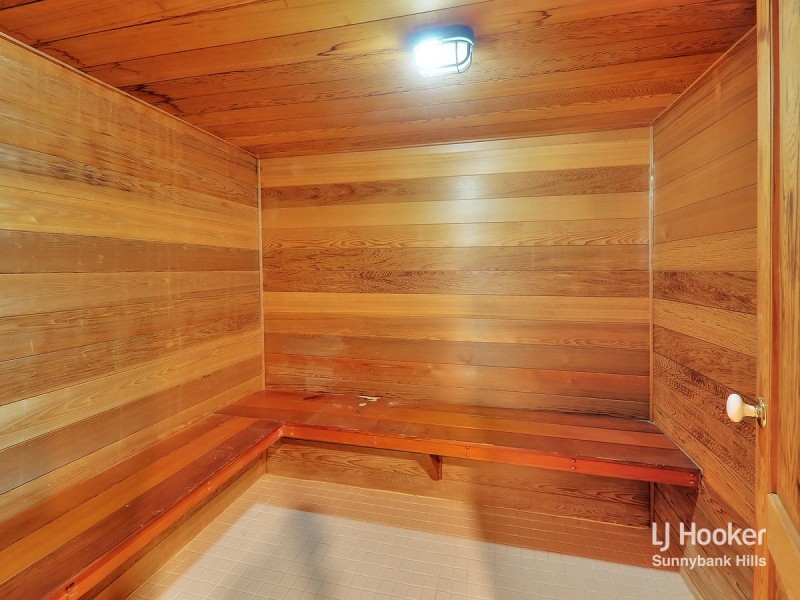 19 Lindfield Circuit, Robertson QLD 4109