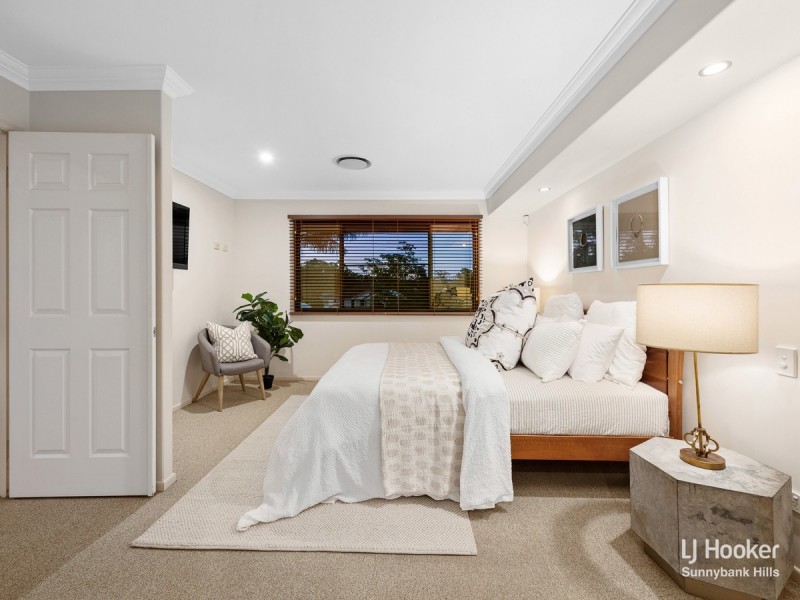 7 Sandwell Close, Wishart QLD 4122