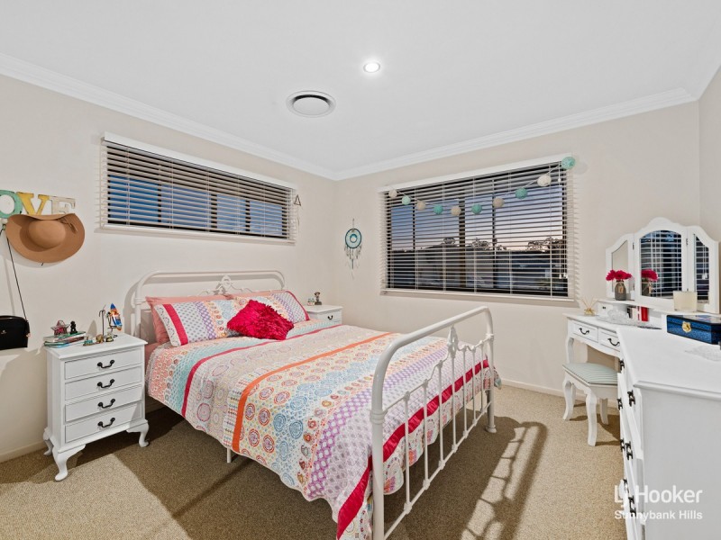 7 Sandwell Close, Wishart QLD 4122