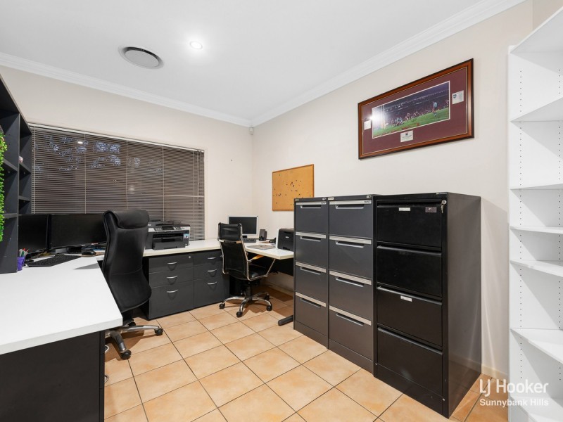 7 Sandwell Close, Wishart QLD 4122