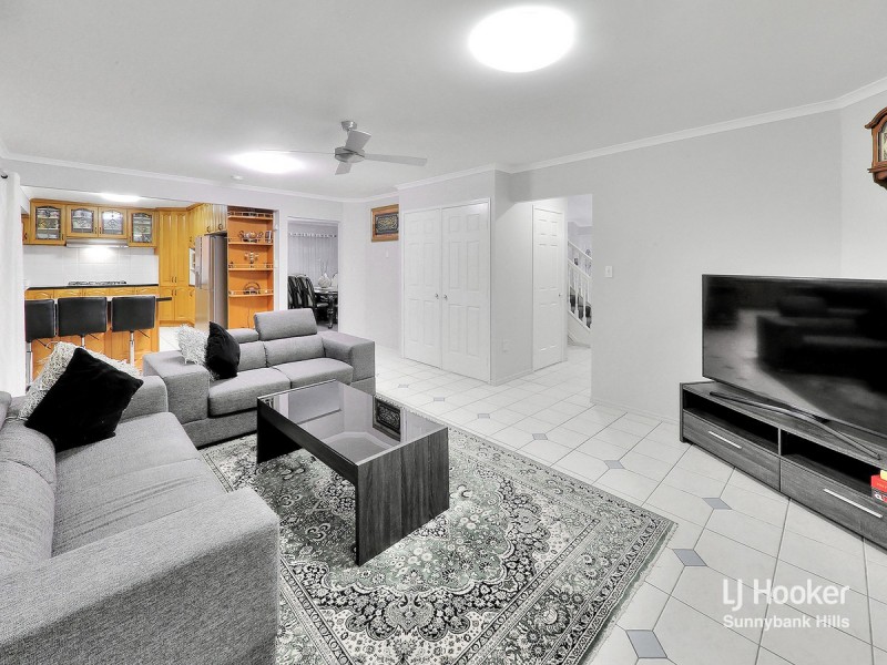 12 Gangar Close, Eight Mile Plains QLD 4113