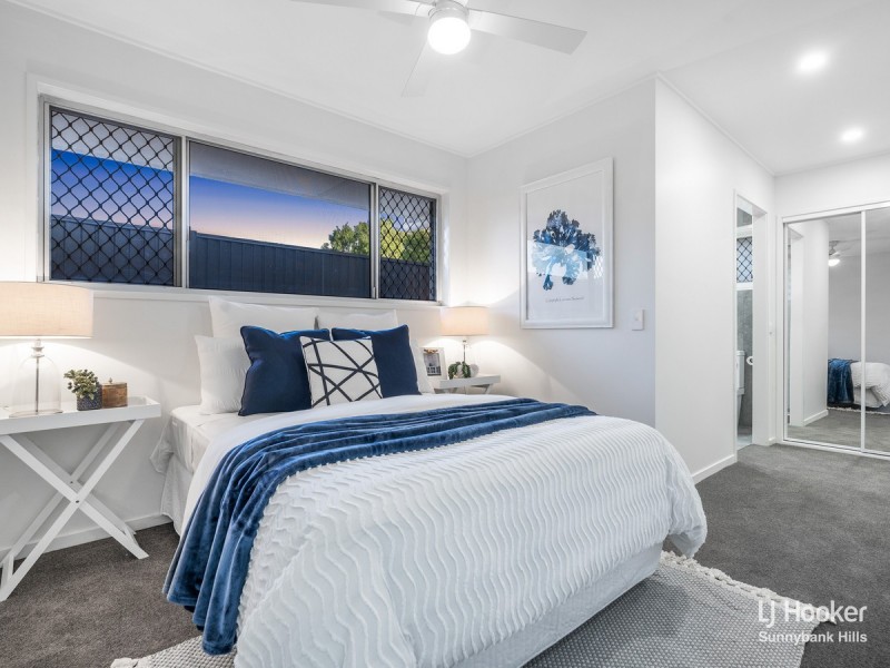 8 Lambert Drive, Calamvale QLD 4116