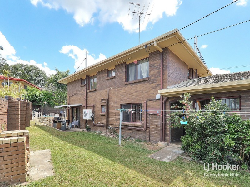 52 Morialta Street, Mansfield QLD 4122