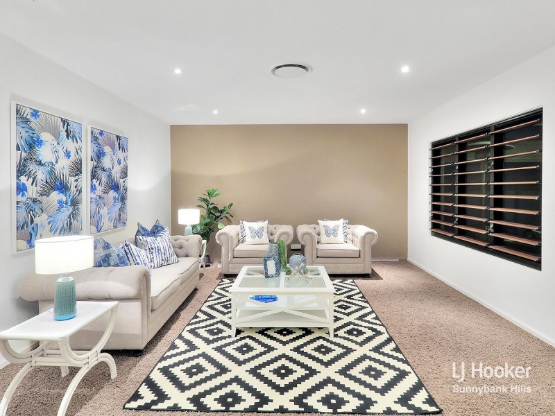 24 Innaminka Place, Parkinson QLD 4115