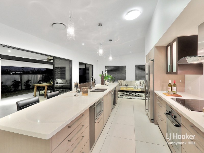 24 Innaminka Place, Parkinson QLD 4115