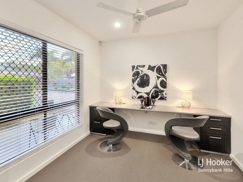 24 Innaminka Place, Parkinson QLD 4115