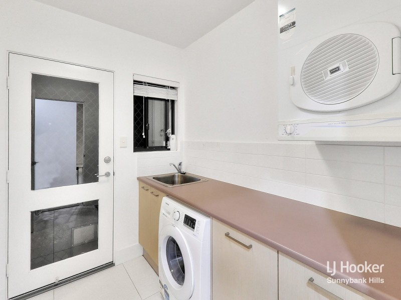 24 Innaminka Place, Parkinson QLD 4115