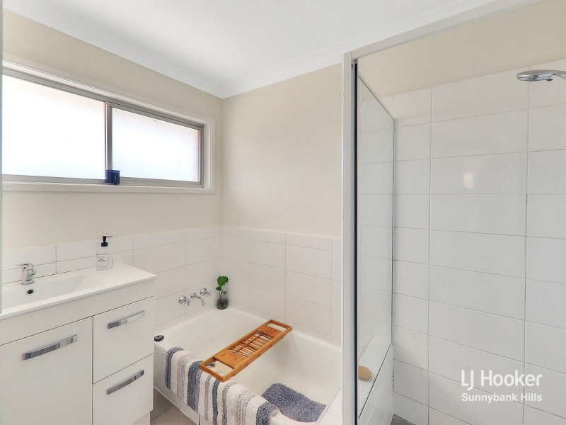 16 Portulaca Street, Macgregor QLD 4109