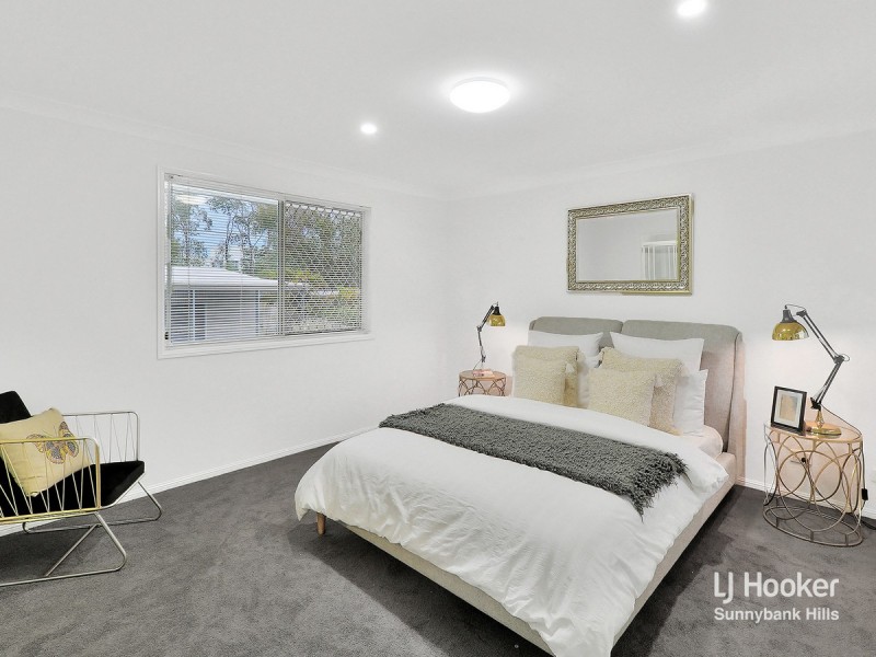 4 Aspen Crescent, Parkinson QLD 4115