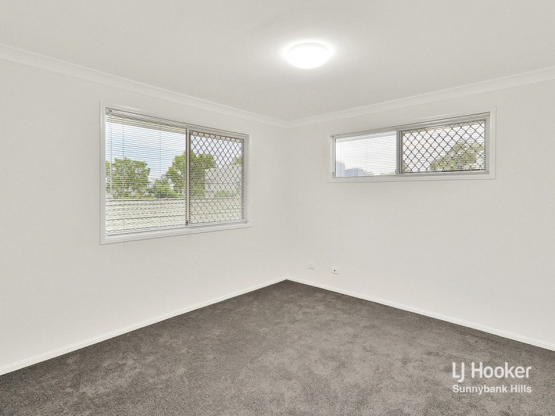 4 Aspen Crescent, Parkinson QLD 4115