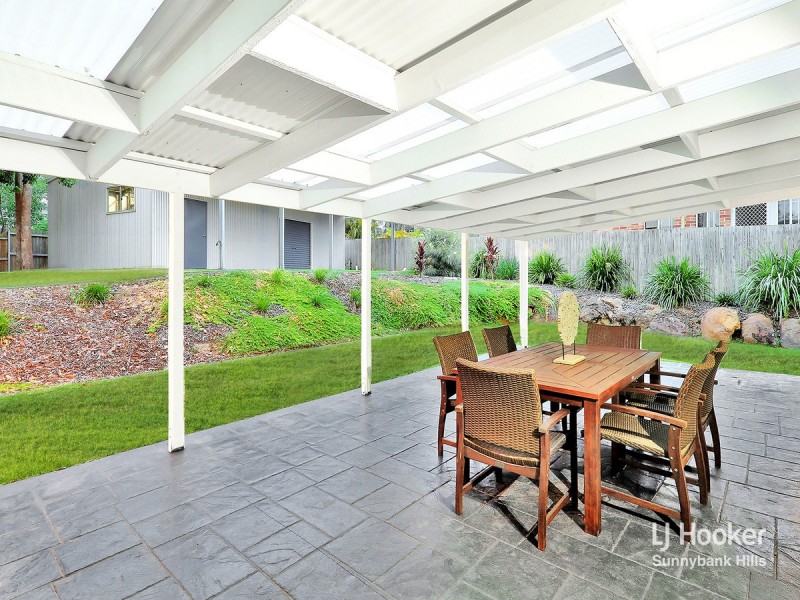 4 Aspen Crescent, Parkinson QLD 4115