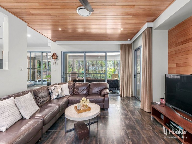 6 Windmill Street, Tarragindi QLD 4121