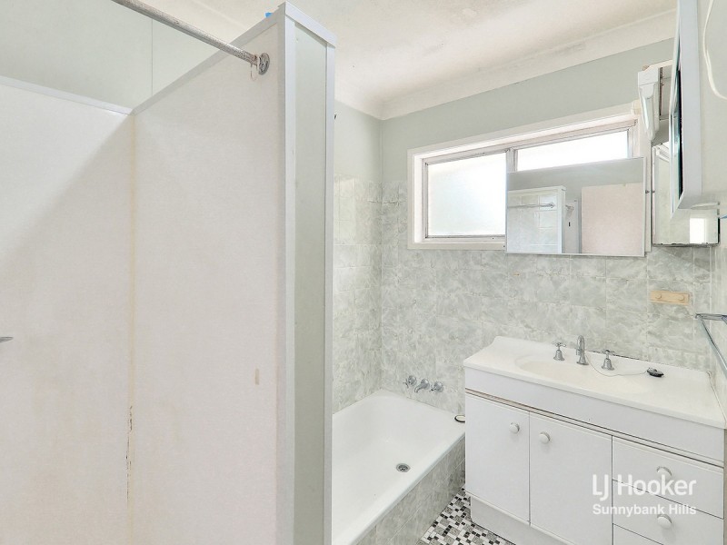 156 Hammersmith Street, Coopers Plains QLD 4108