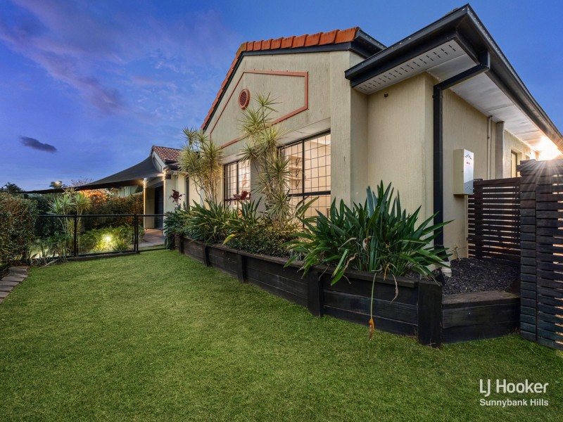 32 Kentwell Place, Wishart QLD 4122