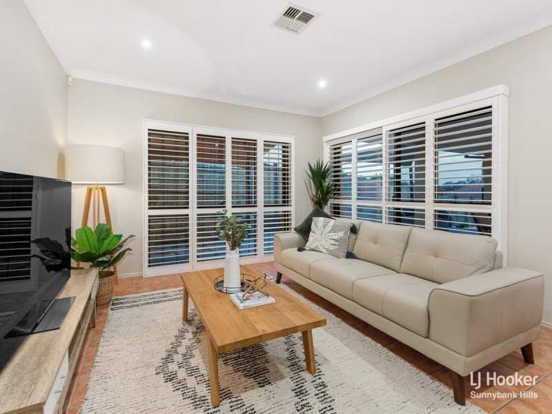 32 Kentwell Place, Wishart QLD 4122