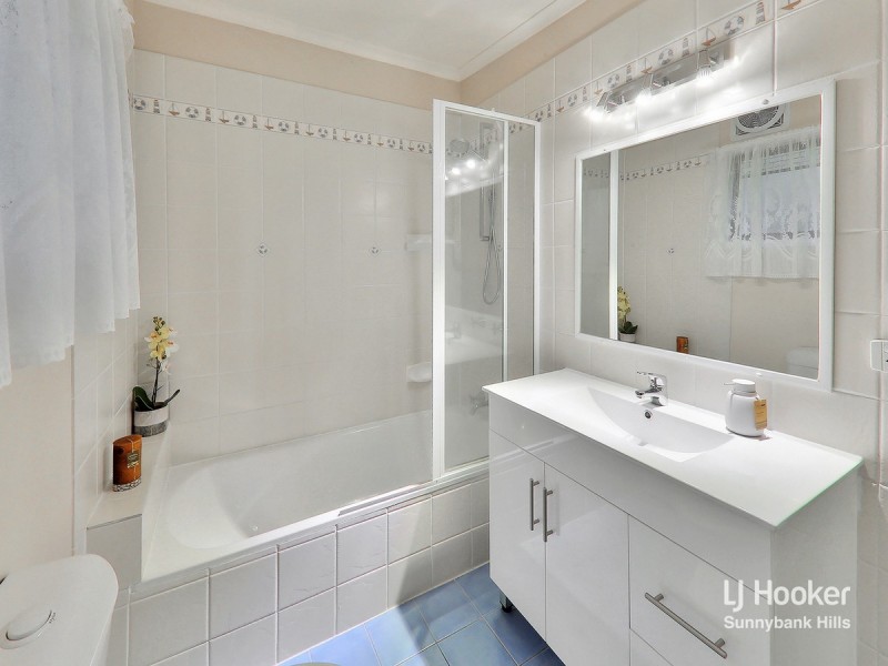 49 London Street, Eight Mile Plains QLD 4113