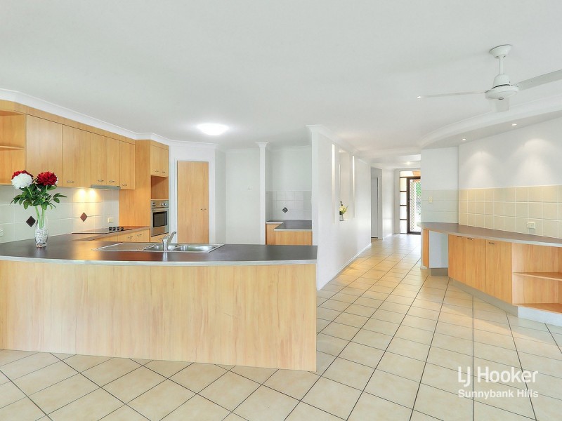12 Murramarang Drive, Parkinson QLD 4115