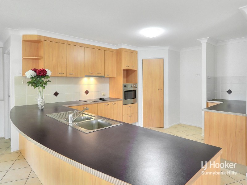 12 Murramarang Drive, Parkinson QLD 4115